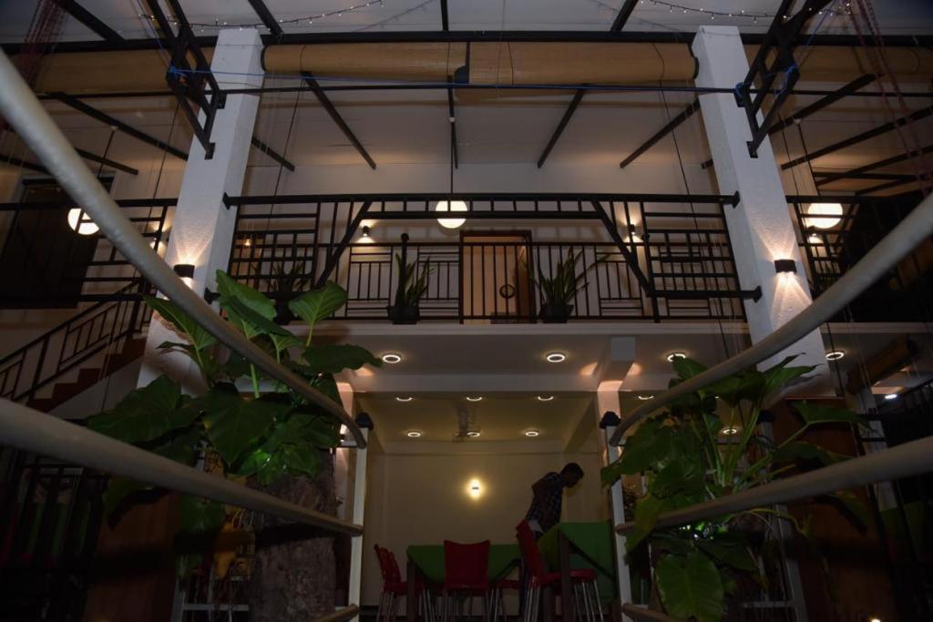 Lotuscool Hotel Kurunegala Luaran gambar